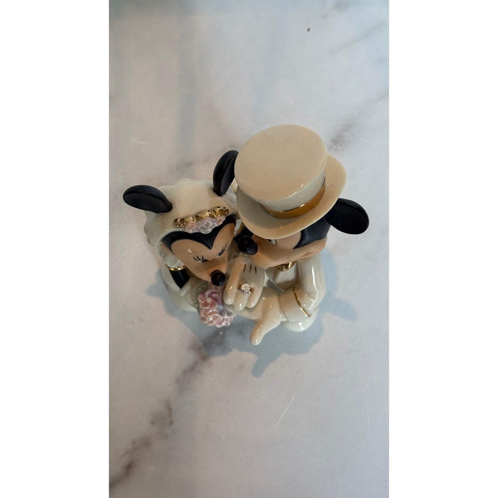 Lenox Disney Minnie's Dream Wedding Mickey & Minnie Mouse Cake Topper Figurine - Picture 7 of 10